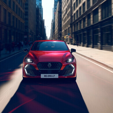 Nuova Renault Clio: design moderno e tecnologia all’avanguardia.