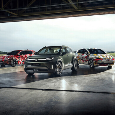 Gamma Volkswagen ID., inclusi ID. Polo GTI, ID. CROSS Concept e ID. Polo, in esposizione insieme.