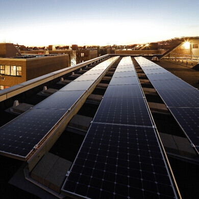 EnelX Pannelli solari posizionati sulla copertura di un edificio