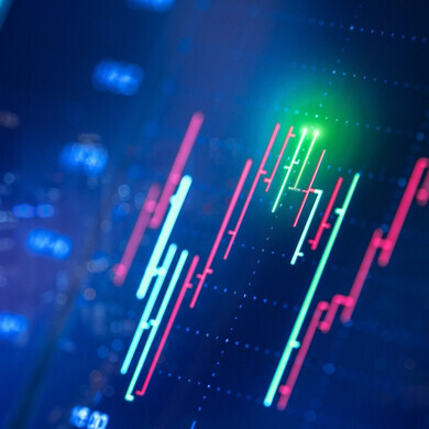 Grafici finanziari con evidenziazioni luminose verdi