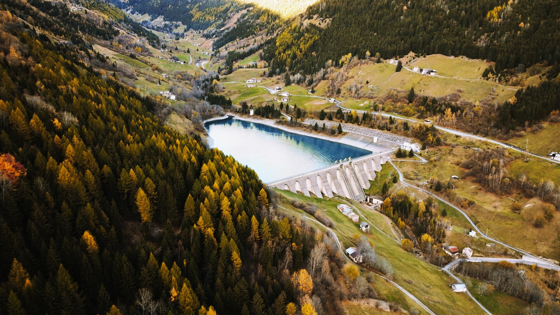 Diga valgrosina a2a Vista aerea della diga valgrosina di a2a