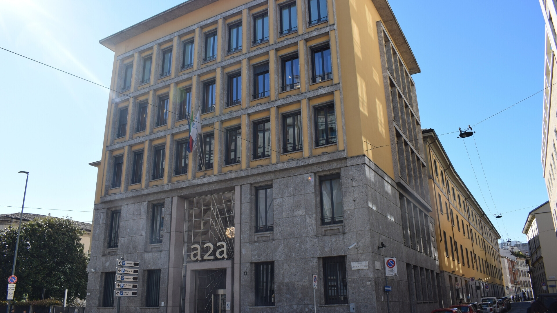 Edificio dove è presente la sede di a2a
