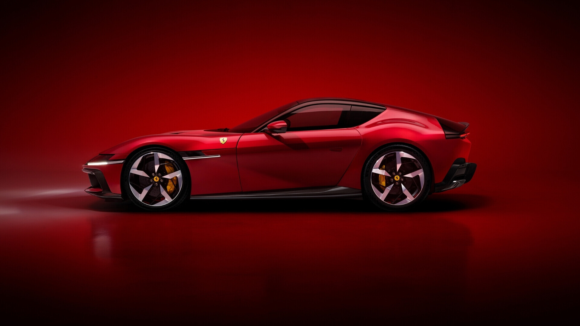 Ferrari 12 cilindri Vista laterale di una Ferrari 12 cilindri