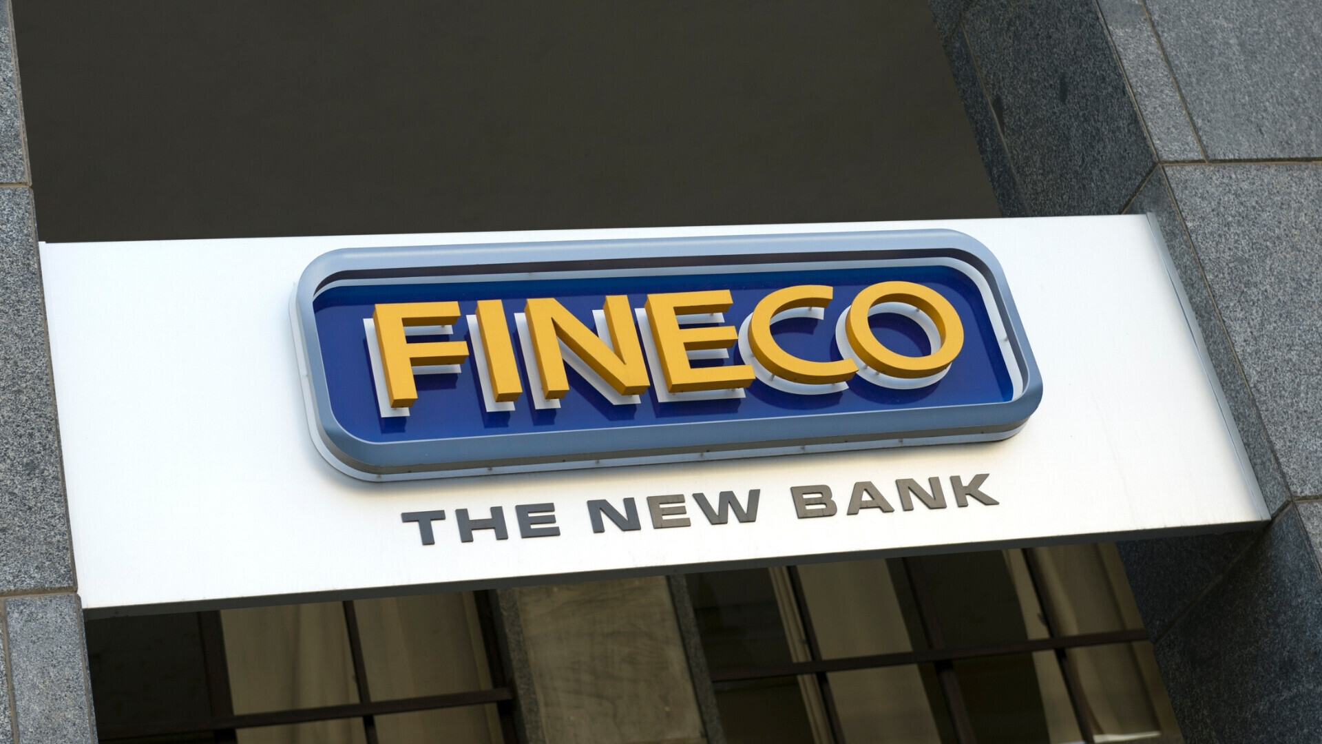 Milano, 29 giugno 2012. FinecoBank, società del gruppo UniCredit, è una banca fondata nel 1999. Nata come piattaforma di trading online, oggi offre servizi bancari, investimenti e credito a circa 880.000 clienti.