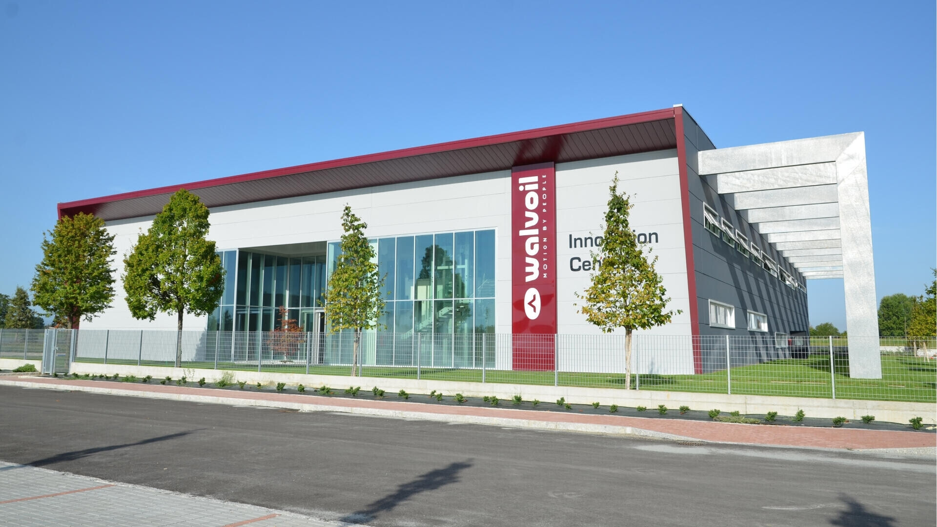 Centro Innovazione Interpump Veduta del Centro Innovazione Interpump, luogo dedicato alla ricerca, allo sviluppo e alle soluzioni tecnologiche innovative.