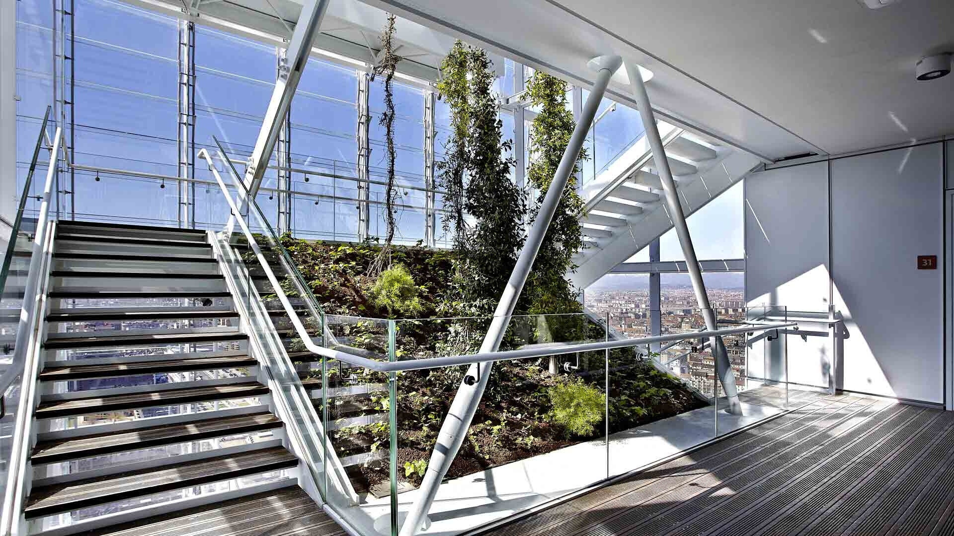 Particolare di una scalinata presso la sede di Intesa Sanpaolo