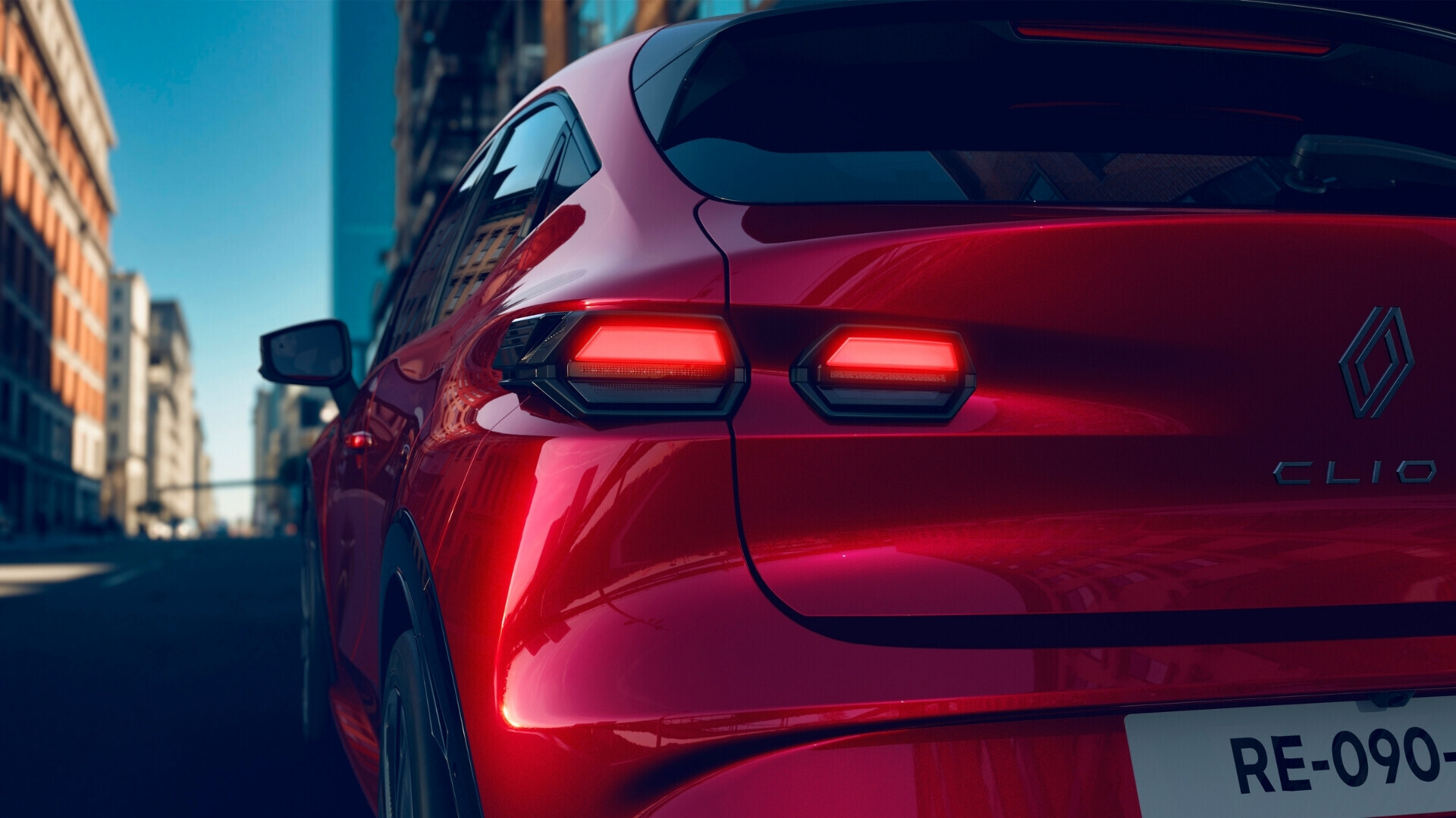 Renault Clio Full Hybrid: efficienza e prestazioni in un’auto compatta.