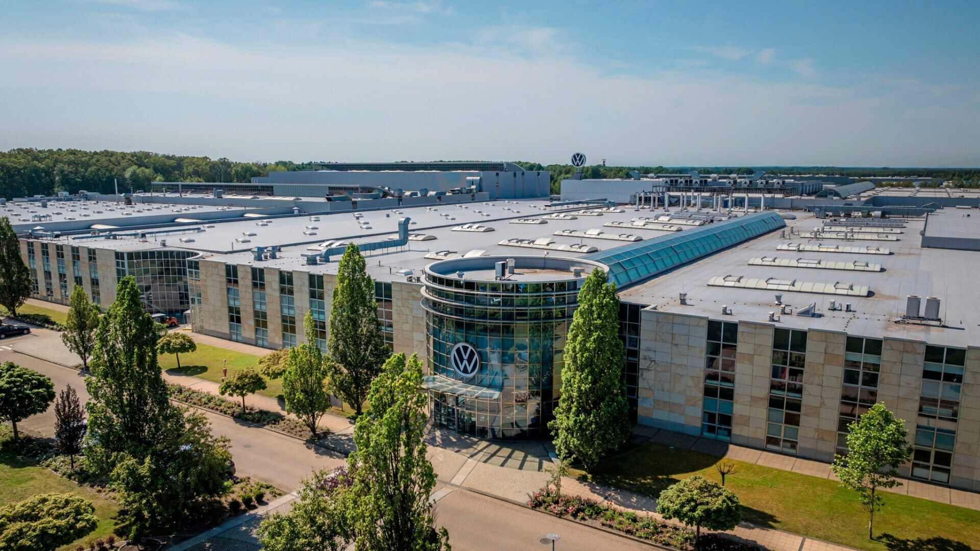 Volkswagen Motor Polska Sp. z o.o. Stabilimento Volkswagen Motor Polska in Polonia, con edifici industriali e area produttiva visibile.