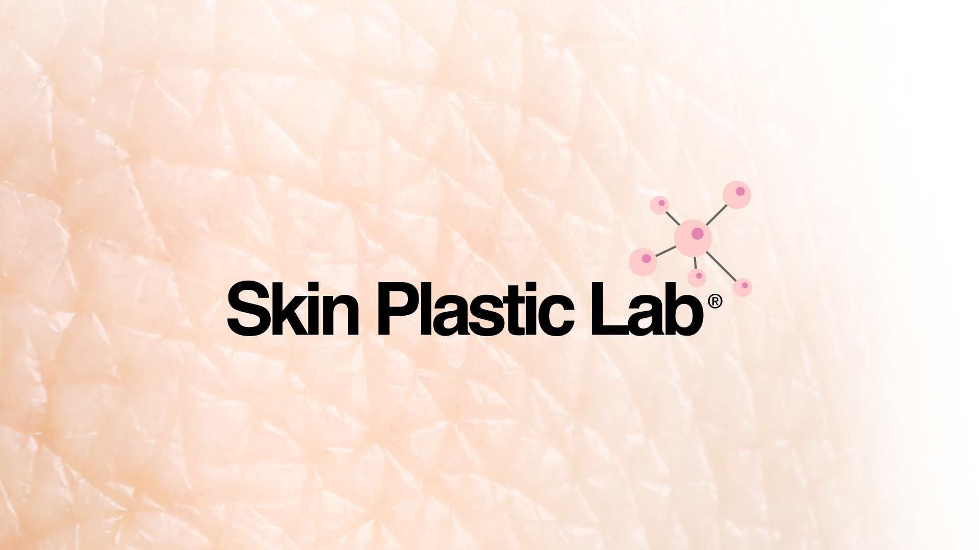 Logo Skin Plastic Lab, con la texture della pelle umana sullo sfondo