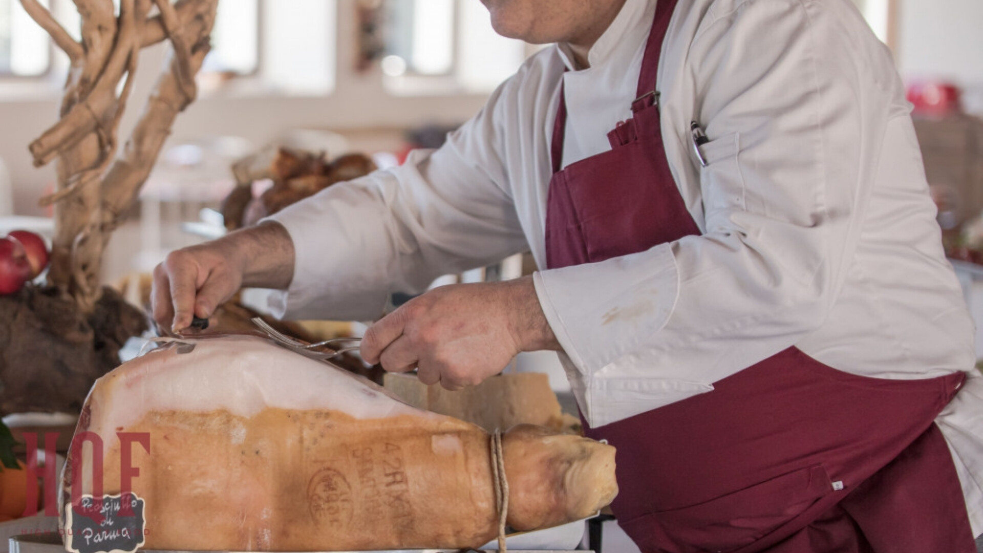 Primo piano di un prodotto HQF, evidenziando qualità e dettagli del packaging.