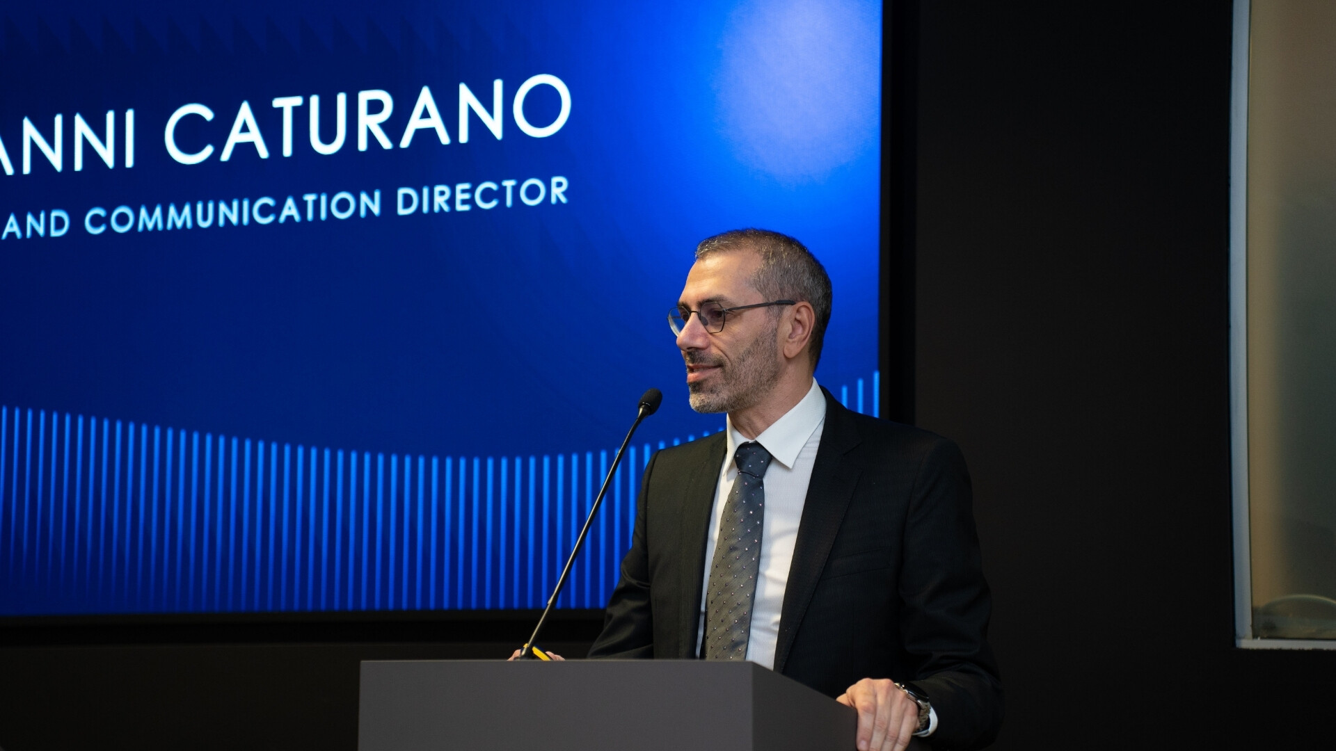 Ritratto di Giovanni Caturano, direttore innovazione e comunicazione di Mare Group.