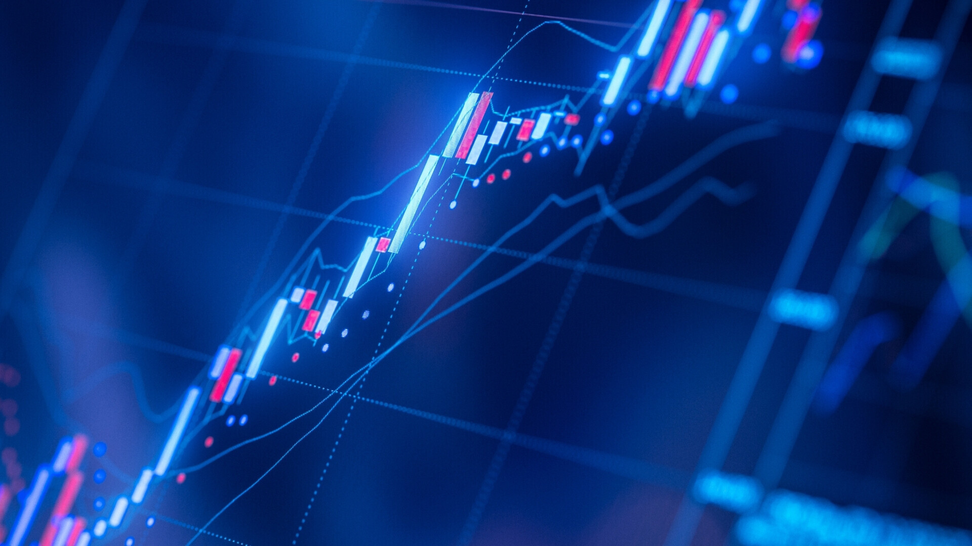 Usa_websim18 Il profilo iconico dello skyline di New York, con il famoso Empire State Building che svetta tra le nuvole