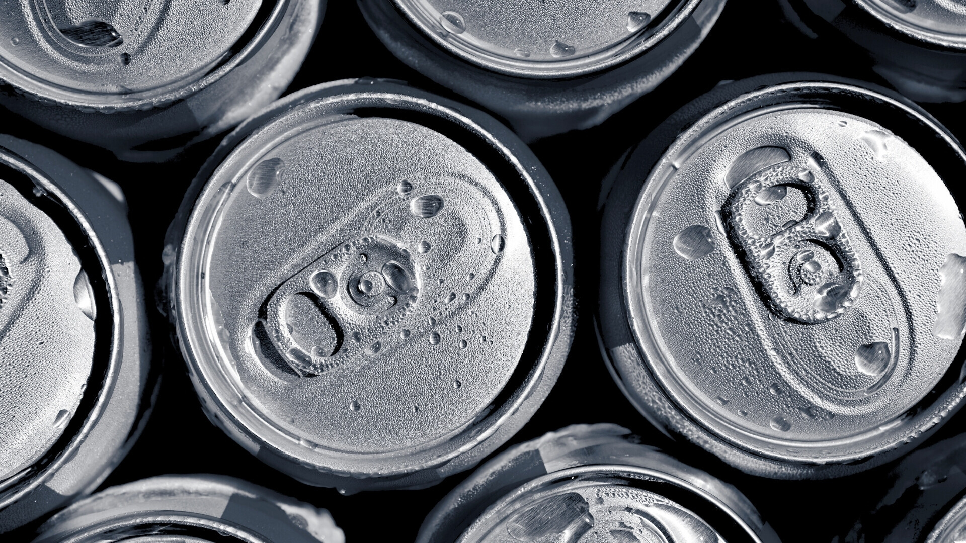 Lattine metalliche viste dall'alto