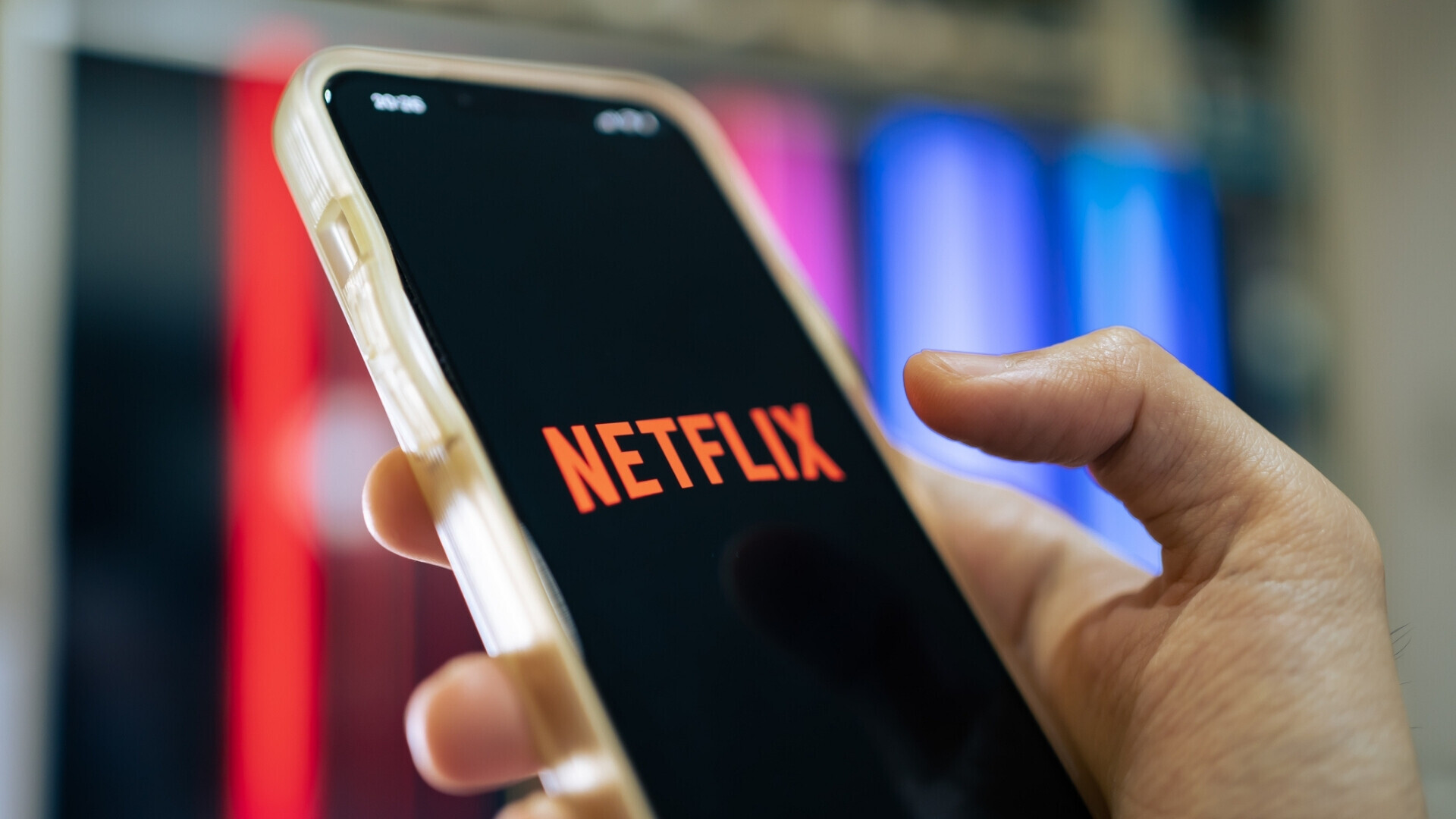 Iphone 13 mostra l'apertura dell'app di netflix