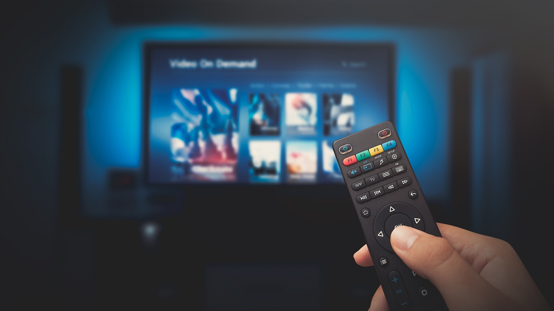 Tv on demand Un servizio di streaming che permette di guardare contenuti televisivi a scelta, direttamente su un dispositivo digitale.